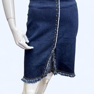 dark‎ wash denim skirt asymmetrical brass studs womens 26 raw hem stretch
